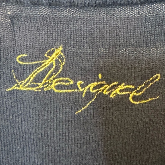 Desigual Sweater. Such a cool piece🔥 - Picture 5 of 5